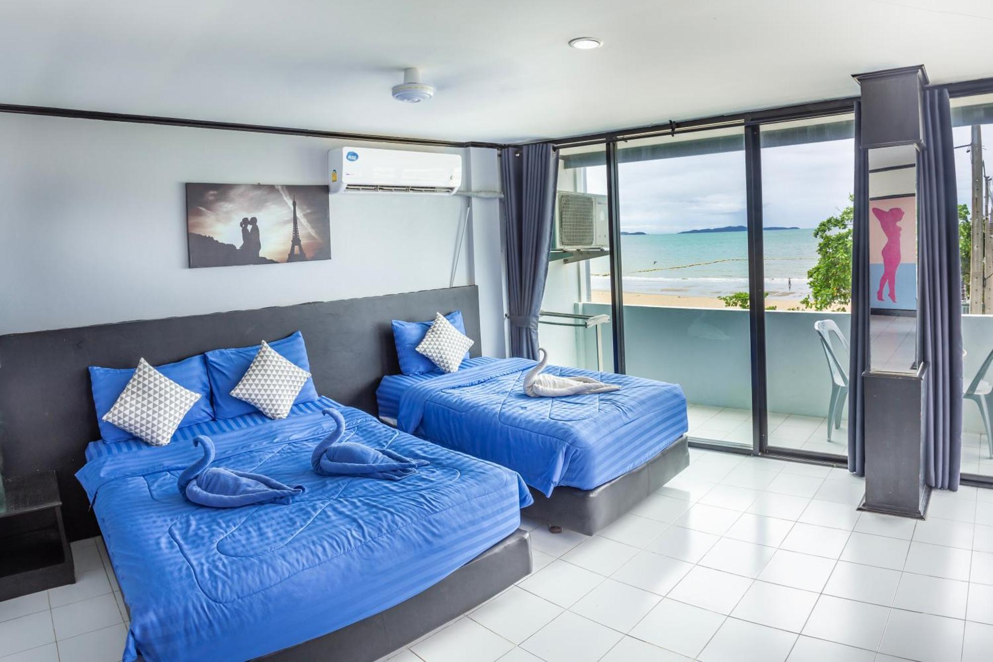Happy Jomtien - Beachfront Εξωτερικό φωτογραφία